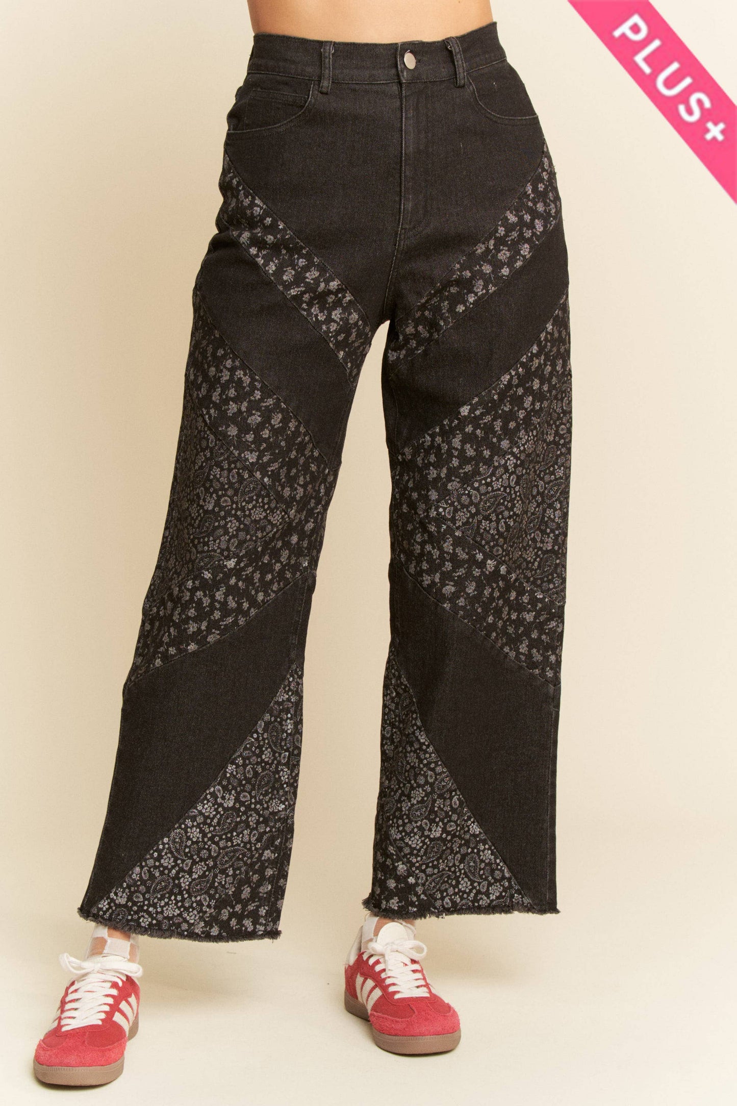 PLUS WIDE OPENING DENIM FLORAL AND PAISLEY PRINT