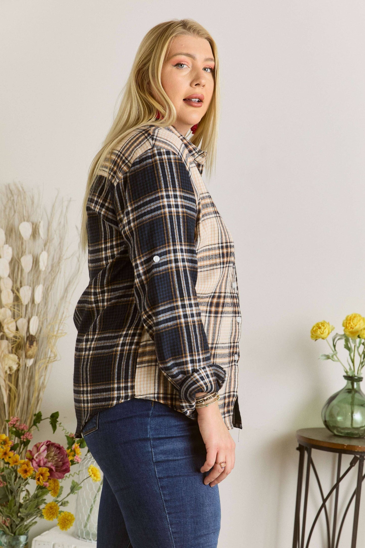 CET2512X - PLUS SIZE MULTI COLOR PLAID SHIRT