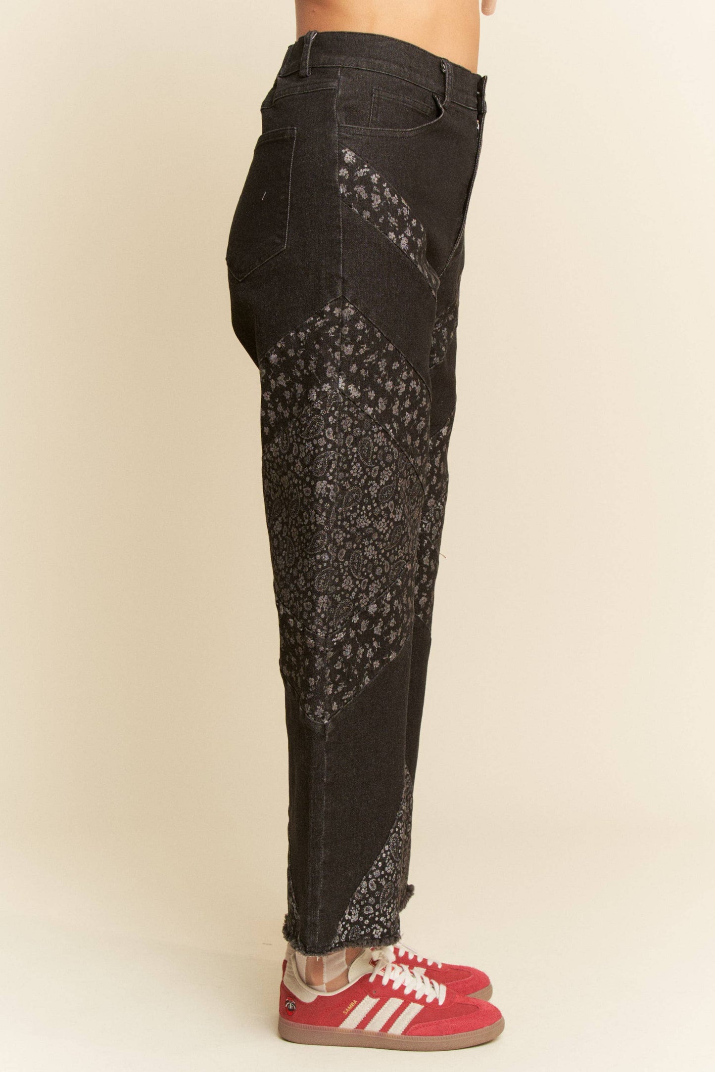 PLUS WIDE OPENING DENIM FLORAL AND PAISLEY PRINT