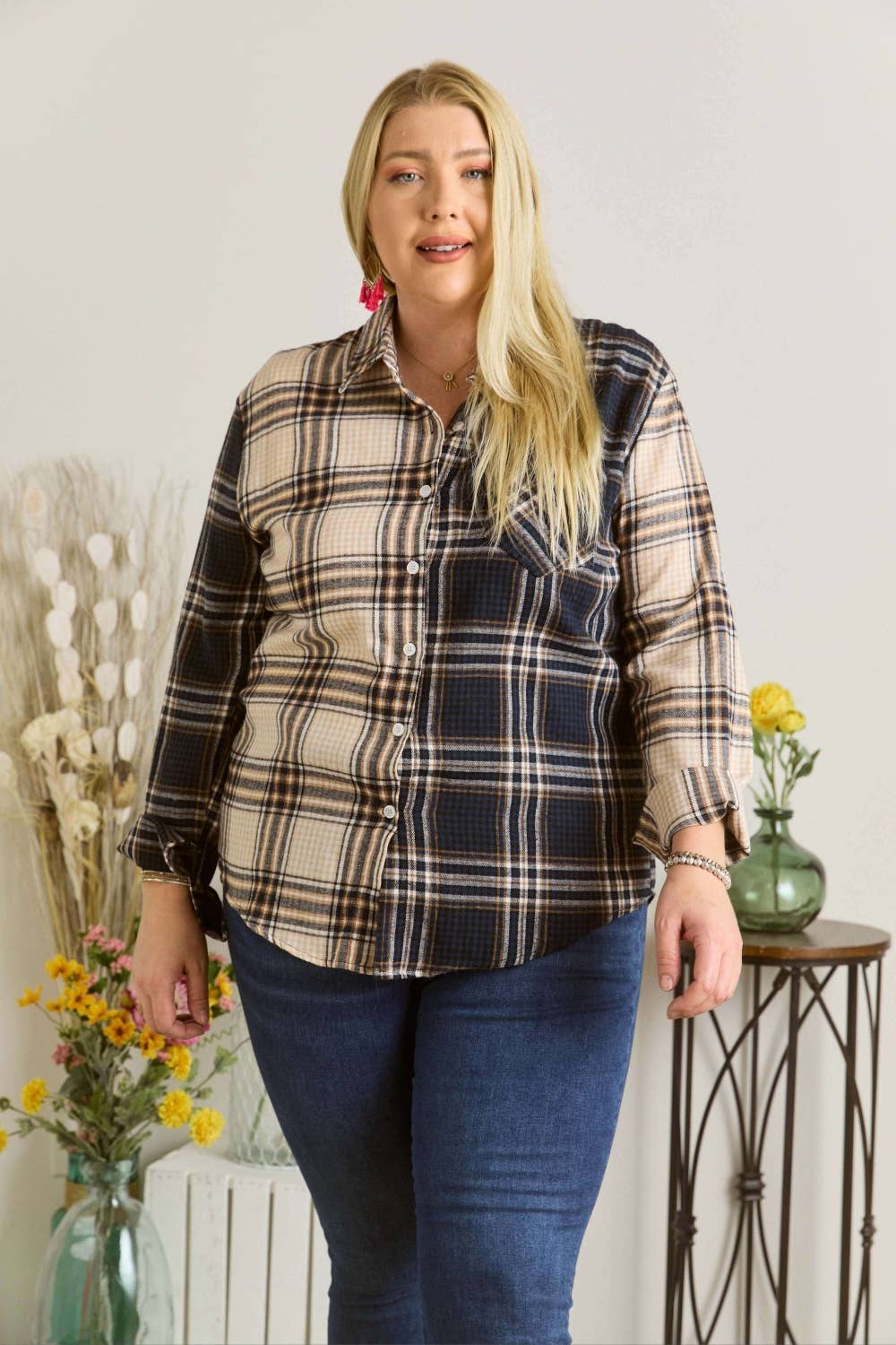 CET2512X - PLUS SIZE MULTI COLOR PLAID SHIRT